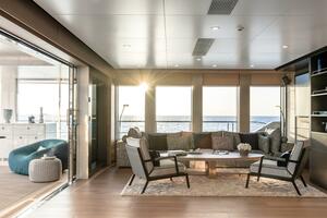 Upper Deck Salon
