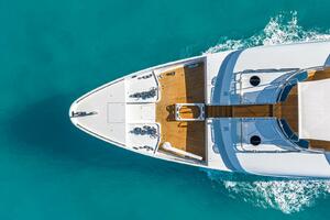 Aerial Foredeck